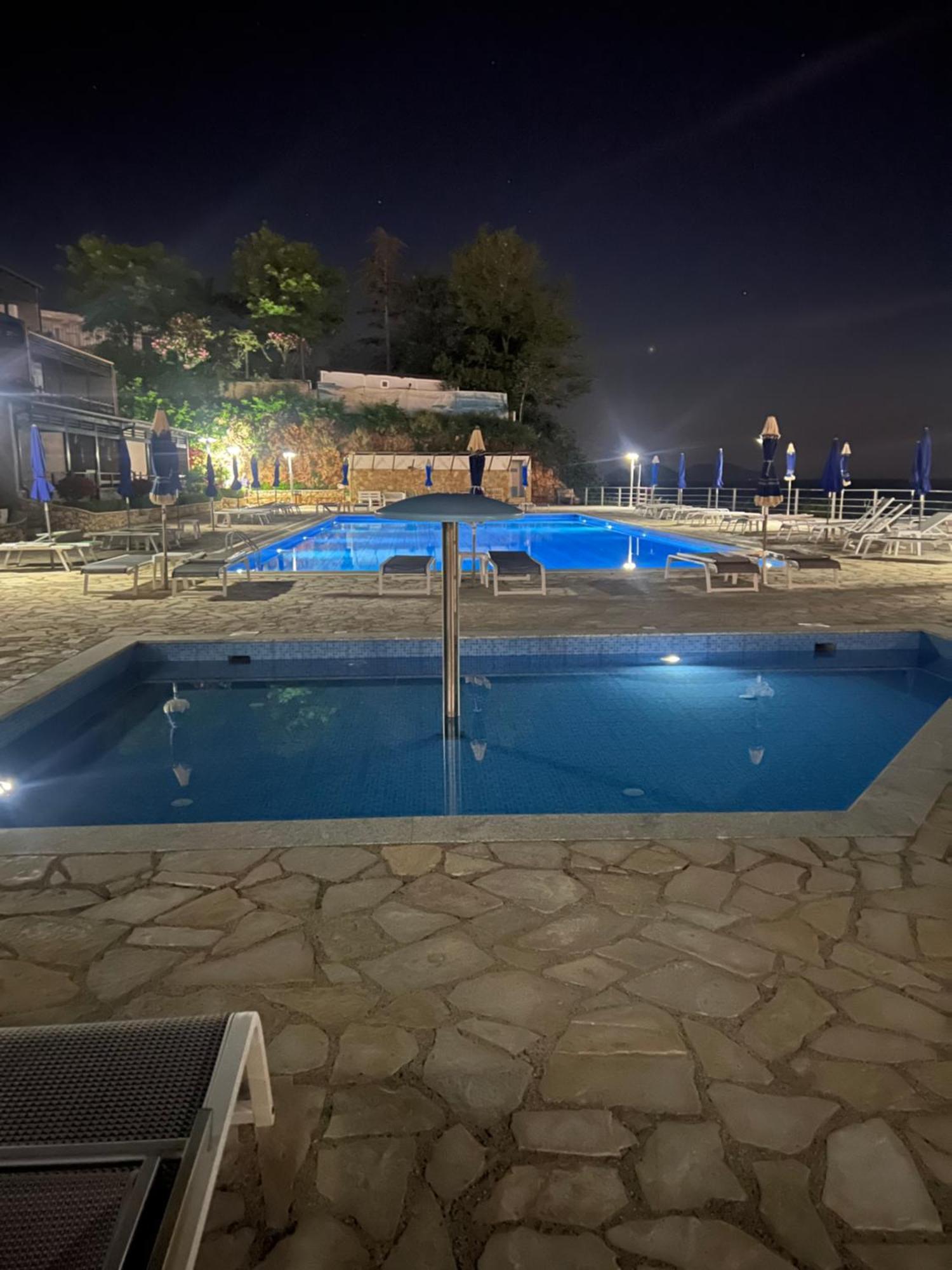 Sea View Apartment! Leilighet